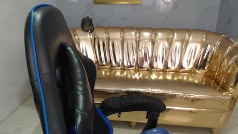 canela_s1 online show from October 15, 2025, 8:31 pm