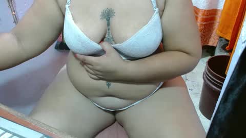 CanelaCollins online show from September 14, 2025, 5:06 am