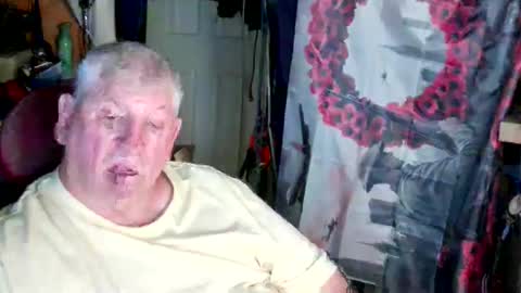 canoelicker69 online show from April 24, 2026, 6:21 pm