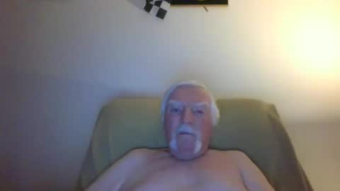 Snapshot of capecod21 chatting on January 4, 2025, 12:16 pm capecod21 online show from January 4, 2025, 12:16 pm