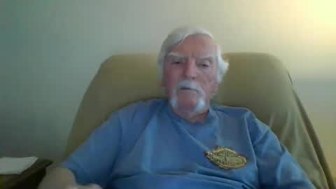 Snapshot of capecod21 chatting on February 9, 2025, 8:02 pm capecod21 online show from February 9, 2025, 8:02 pm