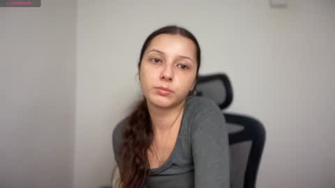 Emma online show from January 27, 2025, 3:39 pm