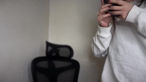 Snapshot of cappuccinokiss chatting on February 3, 2026, 6:40 am Emma online show from February 3, 2026, 6:40 am