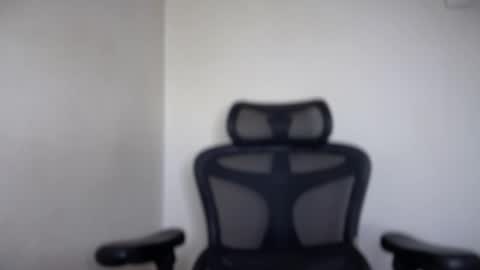 Snapshot of cappuccinokiss chatting on February 19, 2026, 6:31 am Emma online show from February 19, 2026, 6:31 am