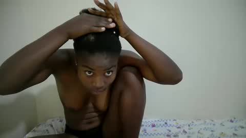 capril_sexy online show from January 13, 2026, 7:13 am