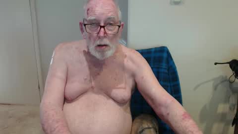 Snapshot of capt5105 chatting on October 12, 2025, 11:04 pm capt5105 online show from October 12, 2025, 11:04 pm