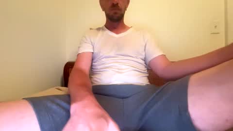 Snapshot of captainbits chatting on March 28, 2026, 12:49 pm captainbits online show from March 28, 2026, 12:49 pm