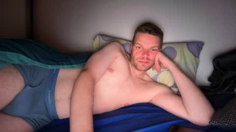 Snapshot of captainunderpants699 chatting on August 9, 2026, 5:12 am captainunderpants699 online show from August 9, 2026, 5:12 am