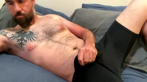Snapshot of captnblackbeard chatting on July 5, 2026, 5:53 pm captnblackbeard online show from July 5, 2026, 5:53 pm