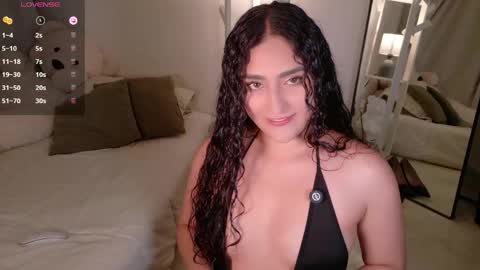 Snapshot of caramel__ chatting on May 1, 2026, 11:42 pm Mara online show from May 1, 2026, 11:42 pm