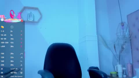 caramel_hellen online show from November 22, 2025, 11:31 am