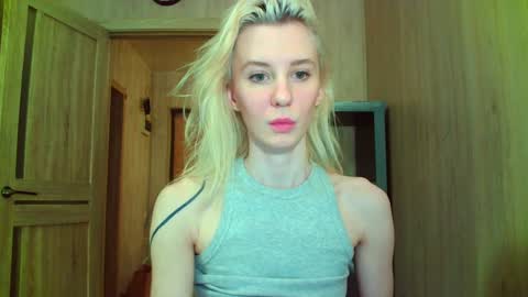 Snapshot of caramel_pie_ chatting on January 12, 2025, 7:53 pm caramel online show from January 12, 2025, 7:53 pm