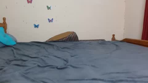 caramelebony_ online show from May 2, 2026, 12:43 pm