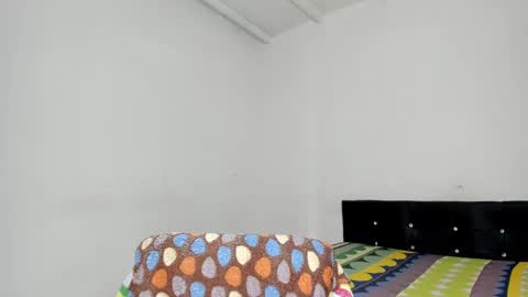 Carlos and Cristian  online show from February 27, 2025, 8:42 pm