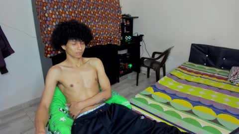 Carlos and Cristian  online show from October 12, 2025, 6:07 pm