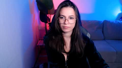 Mary online show from October 17, 2025, 1:20 am