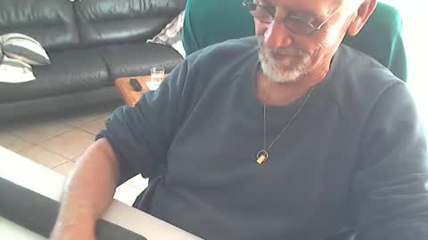 Snapshot of cargo69 chatting on April 30, 2026, 3:29 pm cargo69 online show from April 30, 2026, 3:29 pm