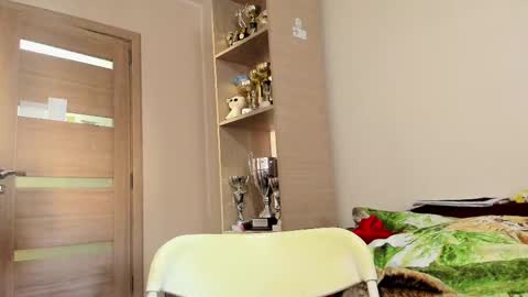 Laz online show from February 24, 2025, 2:48 pm