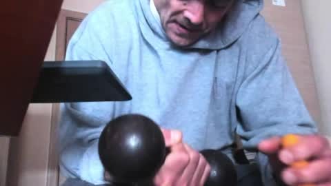 Laz online show from April 21, 2026, 10:54 am