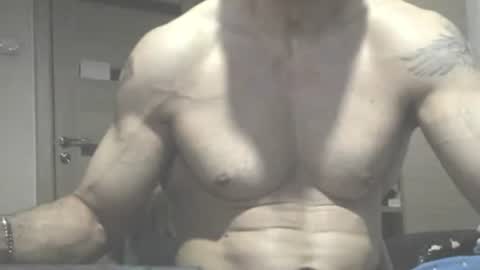 Snapshot of carin_the_body chatting on July 18, 2026, 9:07 pm Laz online show from July 18, 2026, 9:07 pm