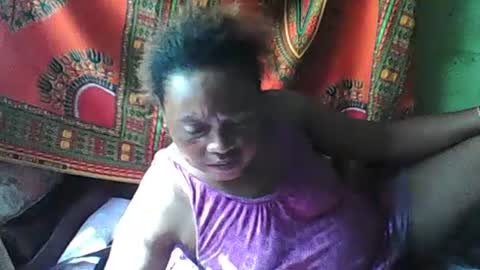 carinesexy69 online show from January 29, 2025, 12:02 pm