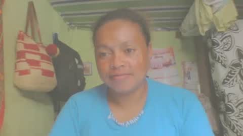 carinesexy69 online show from February 4, 2025, 10:54 am