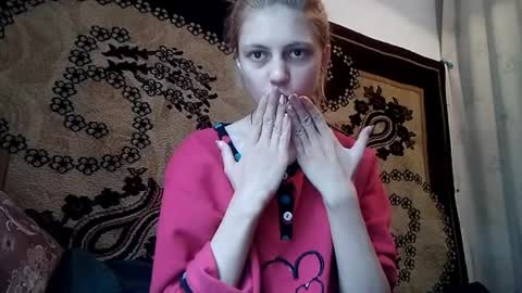 Kira online show from May 23, 2026, 3:23 am