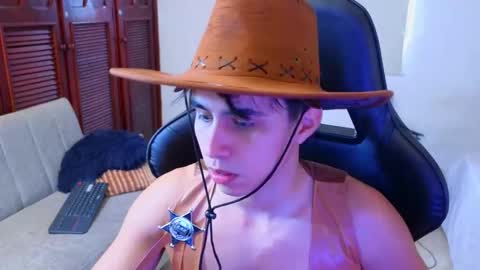 carl_dixon online show from October 31, 2025, 5:03 pm