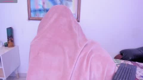 carla_jenner2 online show from January 8, 2025, 12:37 pm