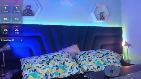 carla online show from October 8, 2025, 4:43 am