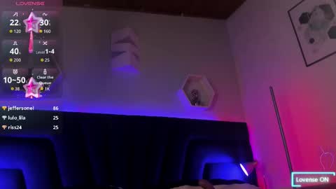 carla online show from December 1, 2025, 11:04 am