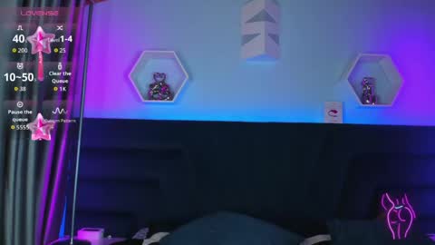 carla online show from April 22, 2026, 5:43 am