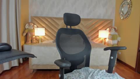 Carla Santini online show from December 21, 2024, 11:56 pm