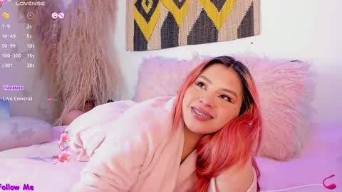 Carla Wet18 online show from March 5, 2025, 10:44 am