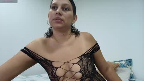 Snapshot of carlaantonellii chatting on May 20, 2026, 1:06 pm carlaantonellii online show from May 20, 2026, 1:06 pm