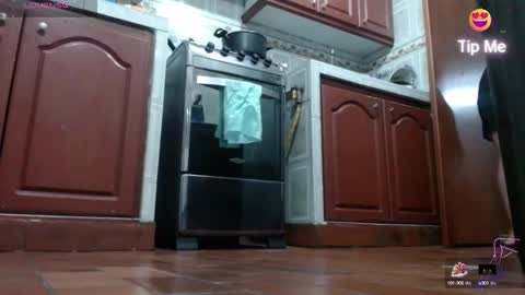 carlajames_1 online show from February 12, 2025, 12:27 am