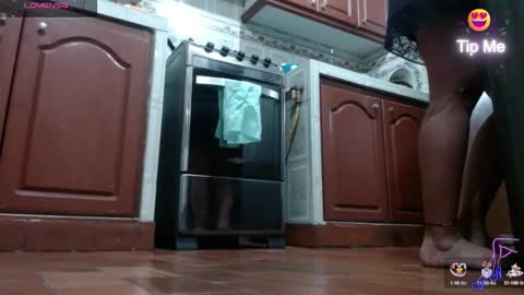 carlajames_1 online show from February 27, 2025, 1:05 am