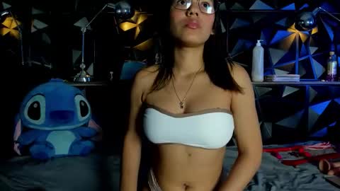 carlamarrinson online show from December 15, 2025, 2:05 am