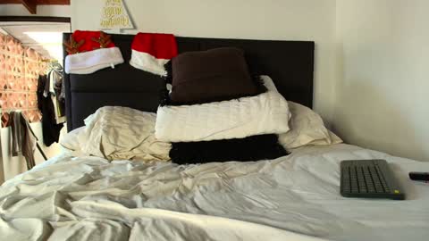 sebasfit online show from December 31, 2024, 8:12 pm