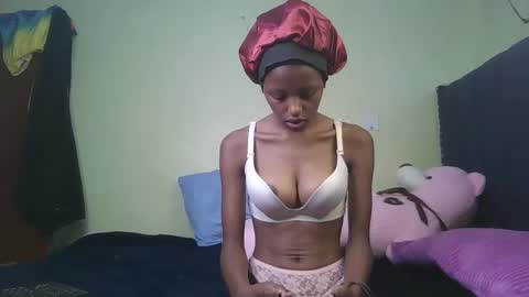 carlex_ online show from October 25, 2025, 9:28 am