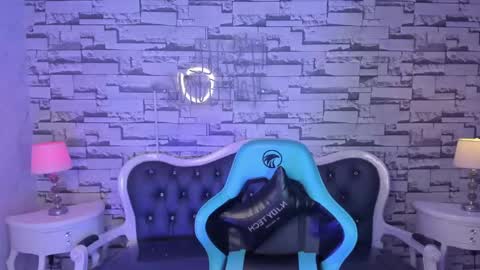 CARLYE   online show from December 19, 2024, 4:13 am