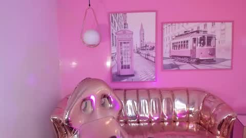 CARLYE   online show from March 1, 2025, 4:04 am