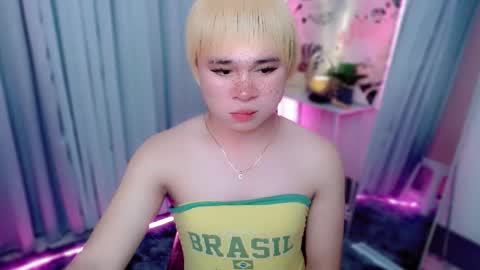 carlo_bigcock69 online show from September 19, 2025, 5:02 pm