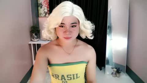 carlo_bigcock69 online show from September 28, 2025, 4:23 pm