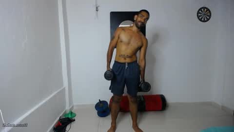 Snapshot of carlo_yates27 chatting on February 28, 2025, 1:15 am carlo yates thx for help me to reach 100 thumps up online show from February 28, 2025, 1:15 am