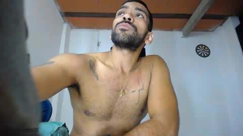 Snapshot of carlo_yates27 chatting on March 4, 2025, 12:01 pm carlo yates thx for help me to reach 100 thumps up online show from March 4, 2025, 12:01 pm