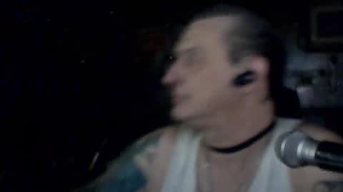 carlos712009 online show from April 20, 2026, 6:05 am