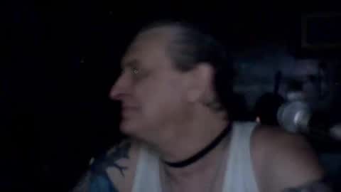 carlos712009 online show from April 21, 2026, 3:57 am