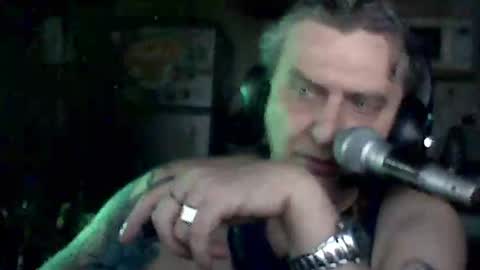 Snapshot of carlos712009 chatting on April 25, 2026, 7:44 am carlos712009 online show from April 25, 2026, 7:44 am