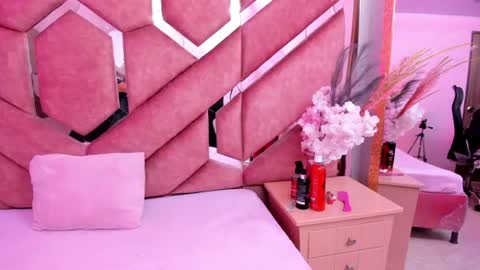 Snapshot of carlosanddayana chatting on August 2, 2026, 6:56 am carlos y dayana online show from August 2, 2026, 6:56 am